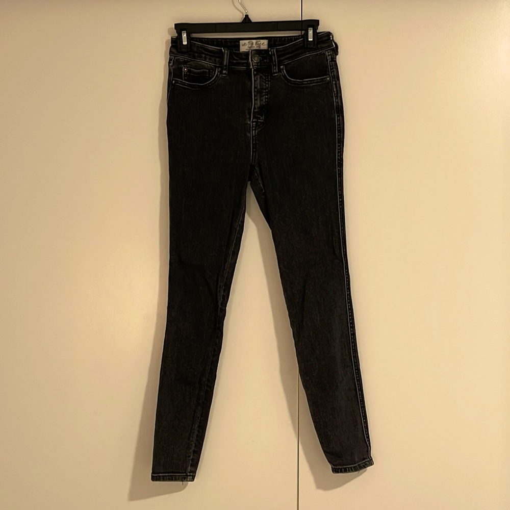 Free People High Rise Super Skinny Crvy Jeans in Black as Night